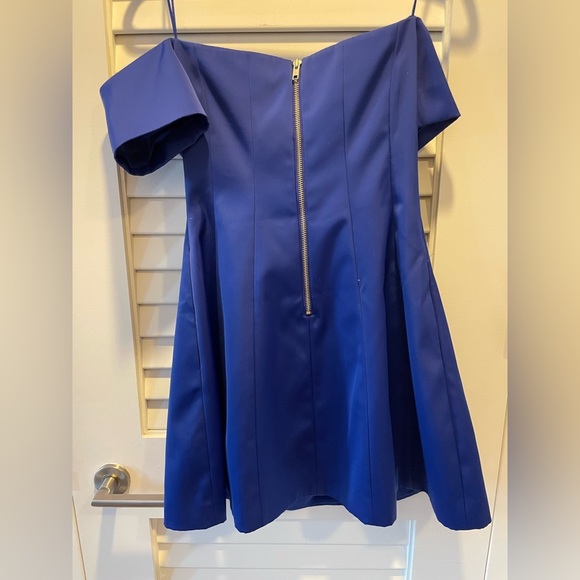 KENDALL + KYLIE Off Shoulder Satin Dress NWT Size Small - Picture 8 of 11